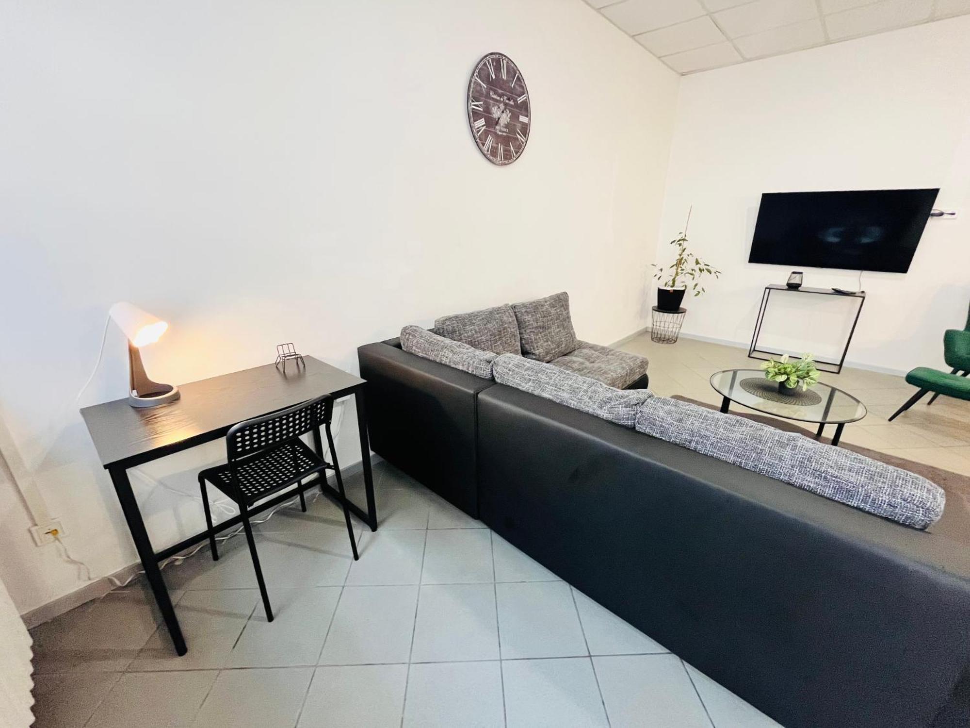 Apartment Central 10D 55Qm Wi-Fi Free Parking Calm Back House Dortmund Exterior photo